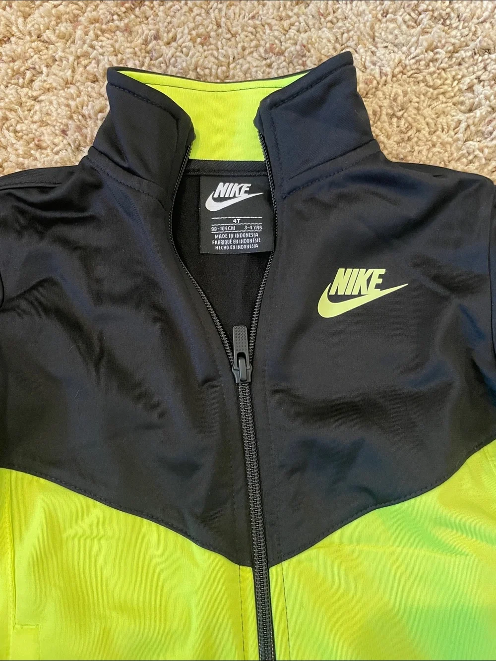 Nike Black & Neon Yellow Kids Track Jacket with Matching Joggers - 4T - Picture 2 of 5